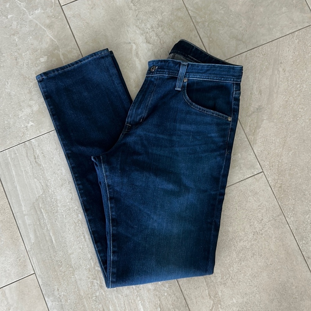 AG signature modern slim fit, stretch denim jean. Size 36X34